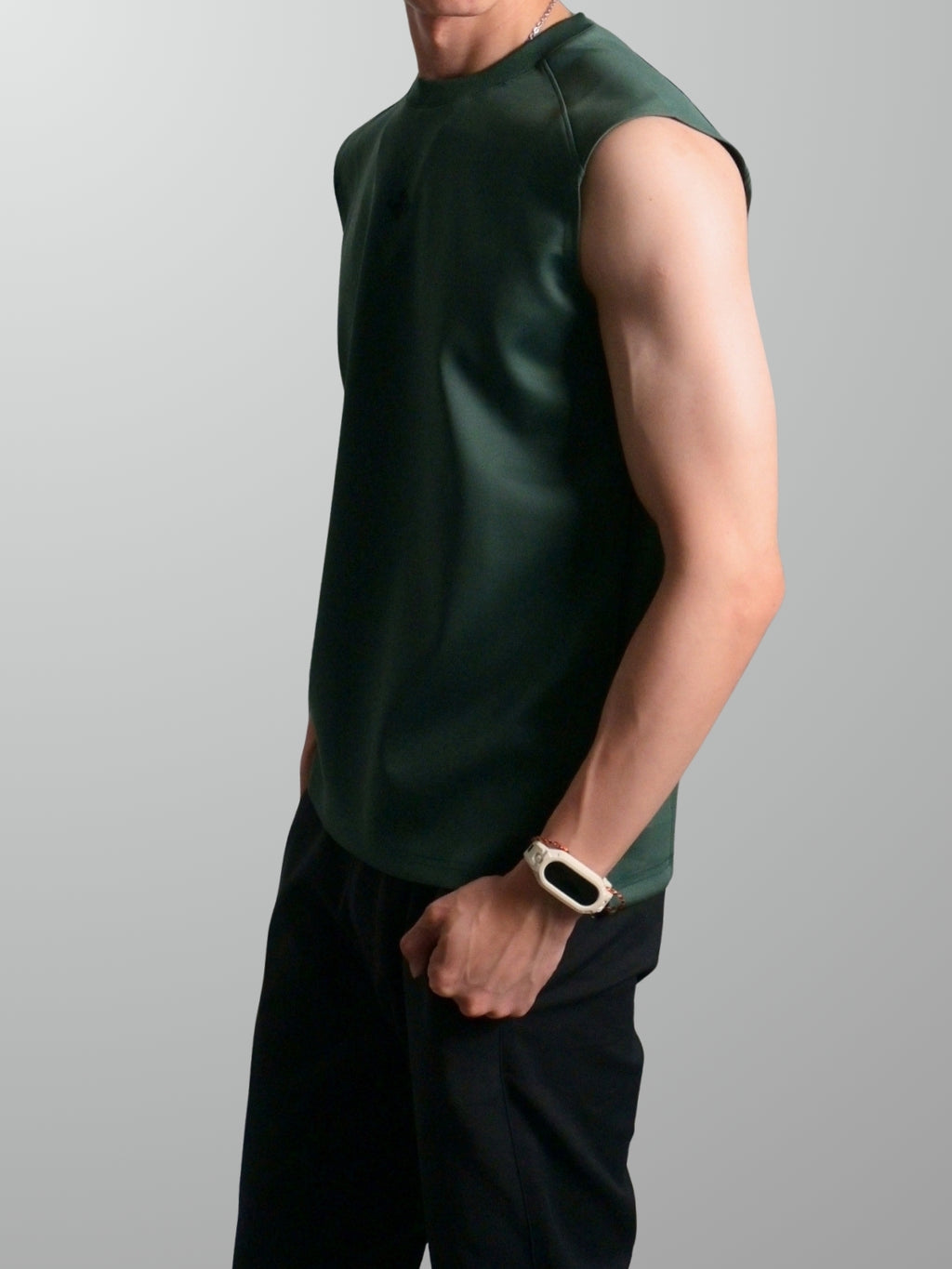 Nimbus Regular Arc Vest | Dark Green
