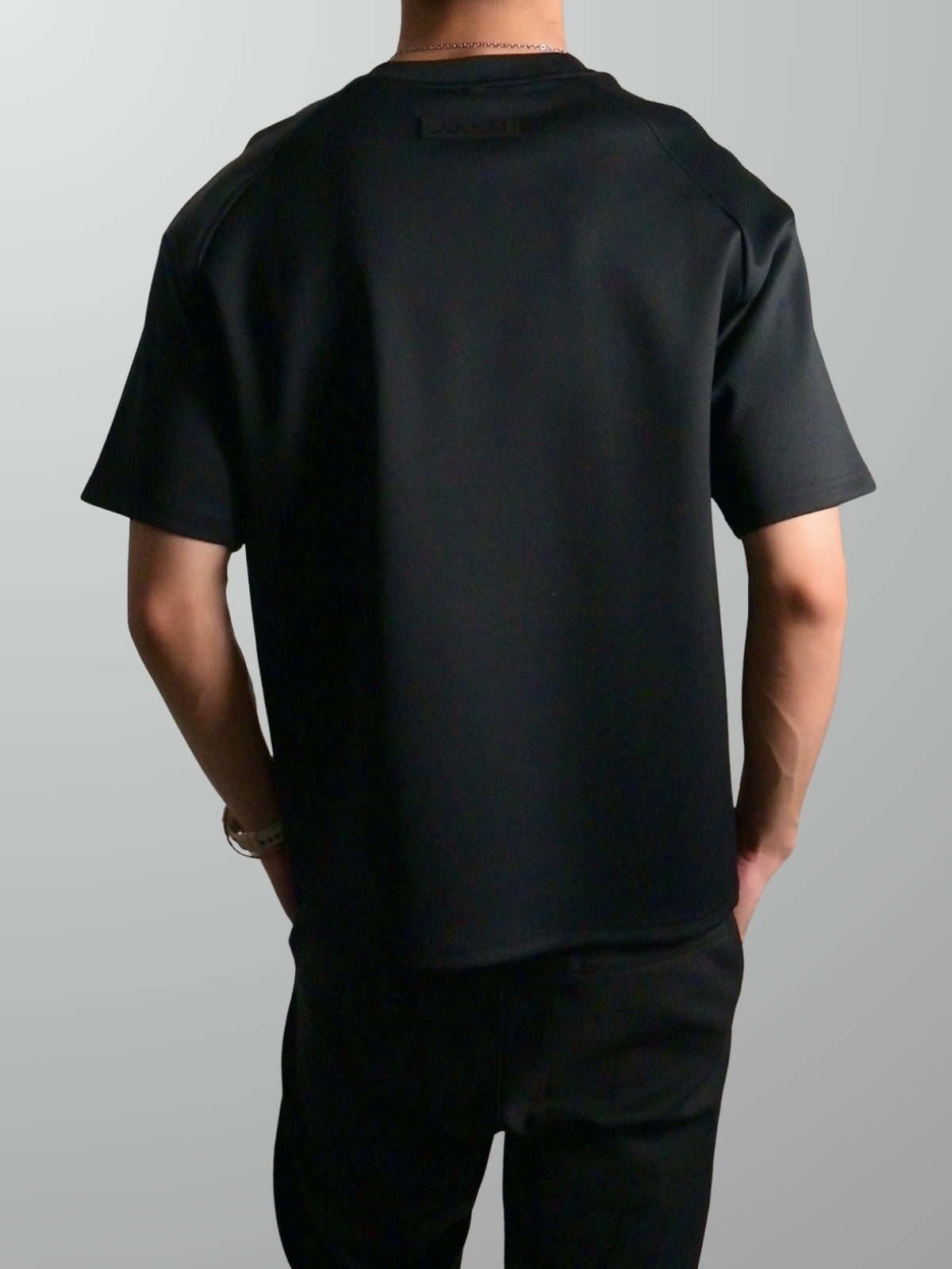 Nimbus Oversized Arc Tee | Black