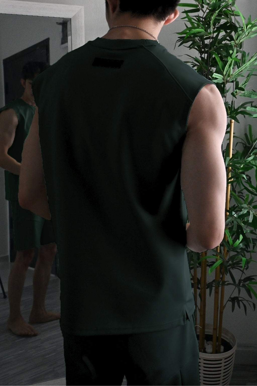 Nimbus Regular Arc Vest | Dark Green