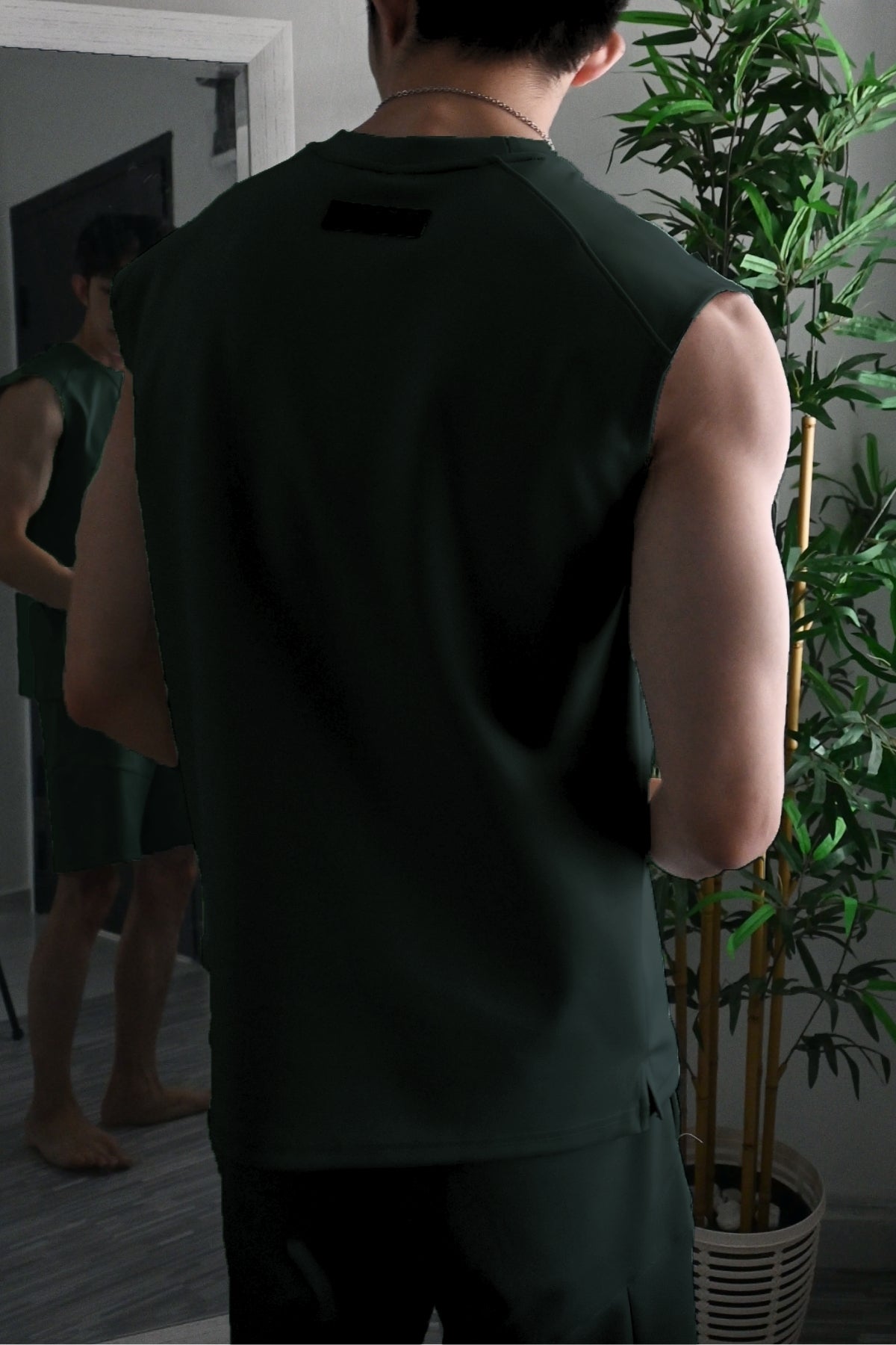 Nimbus Regular Arc Vest | Dark Green