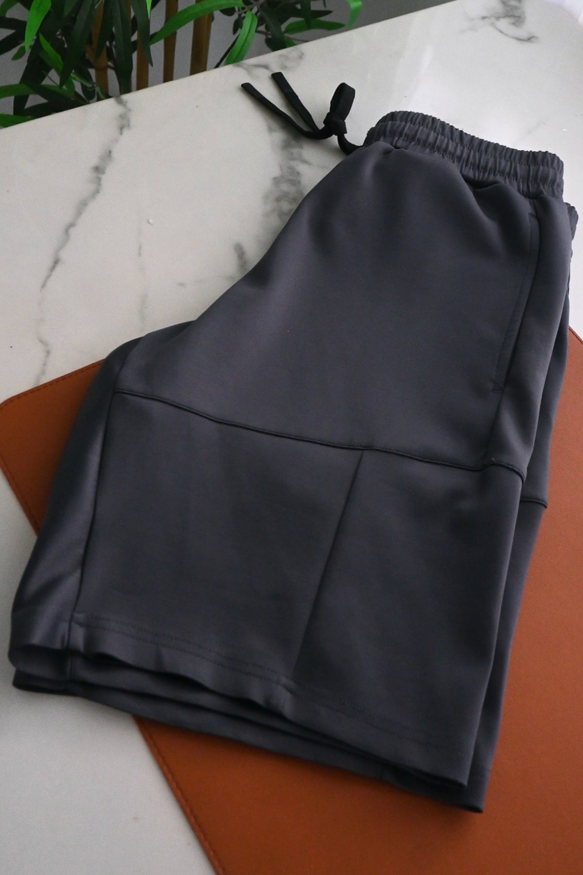 Nimbus Paneled 7" Shorts | Charcoal